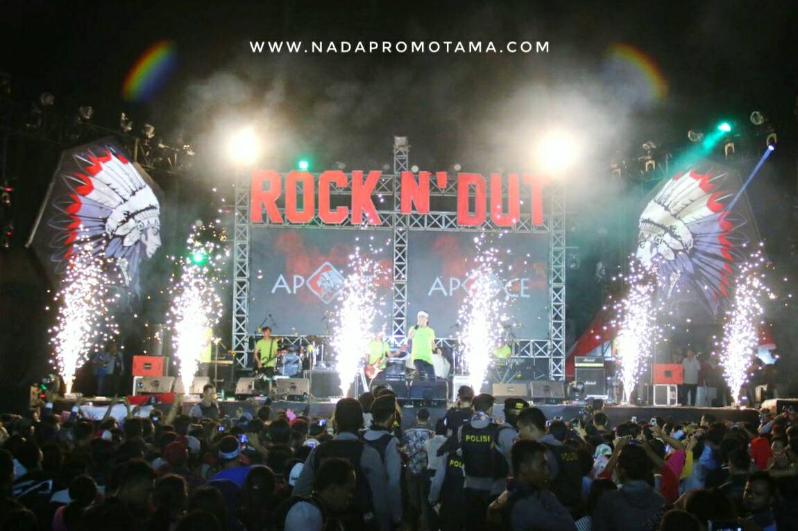 NadaPromotama's tweet photo. Sisa keseruan malam tadi
Apache ROCK N' DUT 2018
Lap. Sendar Kadipaten - Majalengka
.
📷: @ekkyranger
@EventApache
#nadapromotama #apacherockndut #rockndut #rockndut2018 #eventapache #majalengka https://t.co/dQjt1aFdUw