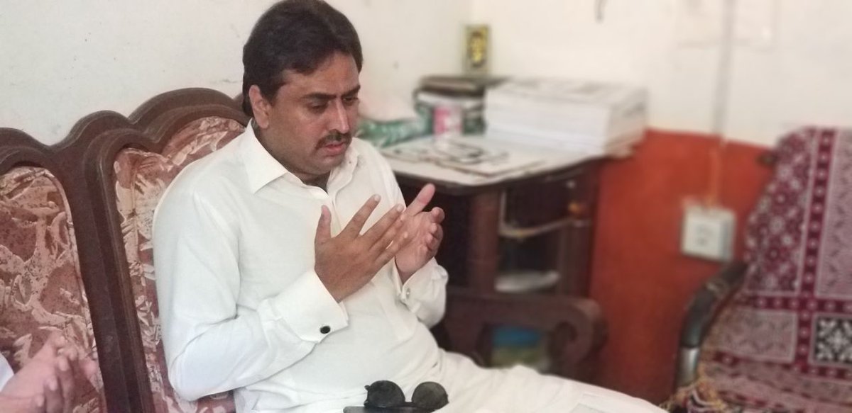 ZuaidJunejo1's tweet image. #PPP Minister #LocalGovtSindh Mr @jamkhanshoro Offered Condolance with Mr Mazoor Mangi On death of his Mother at Waqar Town Ward No.15 M.C,Q Qasimabad #Hyderabad .