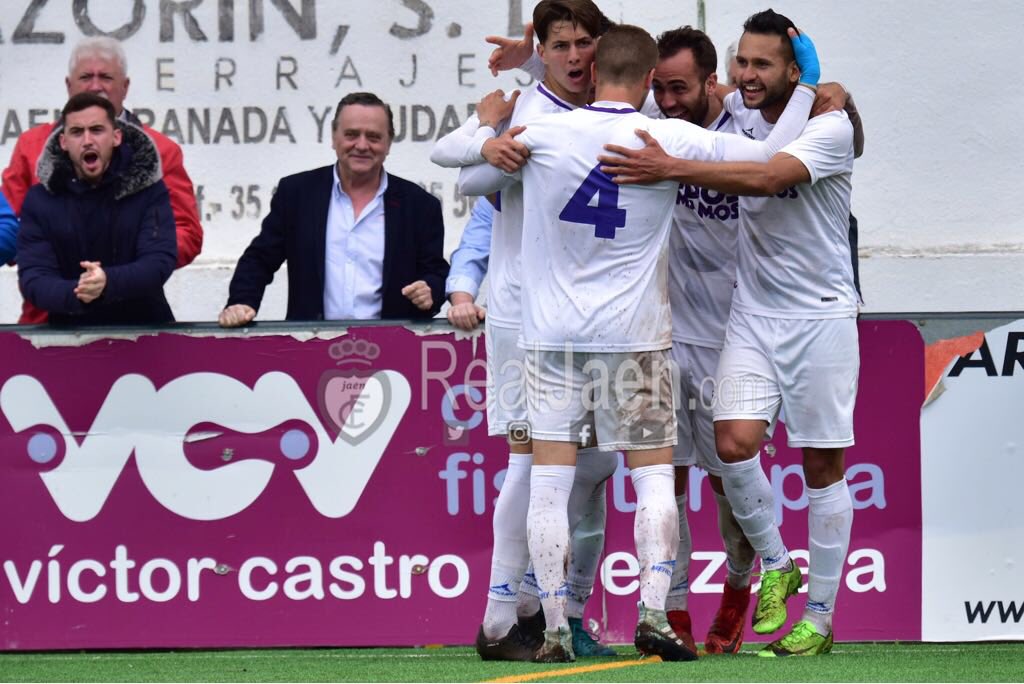 RealJaenCF's tweet photo. MATCH DAY | ¡Buenos días 🌞! Es un día importante y señalado. La primera de las tres finales está a punto de llegar. ¡Vamos Jaén!
🕣20:00h.
📍San Pedro de Alcántara 
🏟Estadio Municipal de San Pedro
🆚@UdSanPedro 
#JaénNuncaSeRinde https://t.co/Fhl6Ph3eRJ
