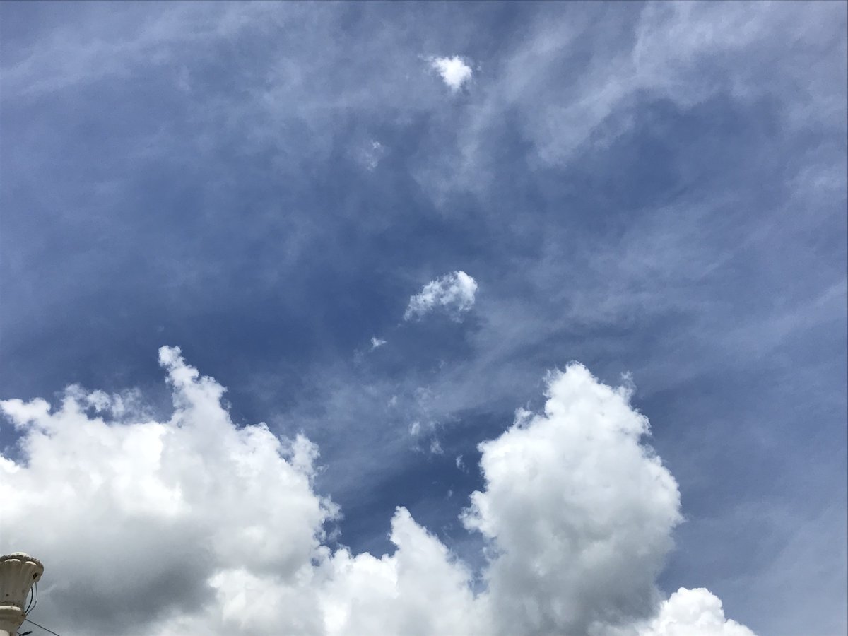 milortiz2018's tweet photo. Nuestro cielo nos recuerda las maravillas de la creación. San Germán, Puerto Rico. #mpw2 https://t.co/gIqe9ggaem
