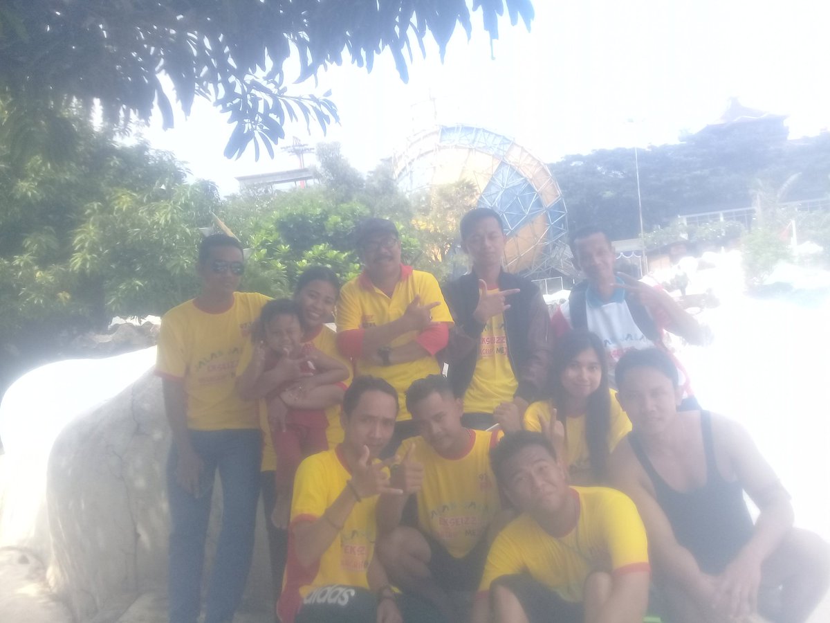 Uchuf17's tweet photo. #JJERDI2018 #JJERDI @rdi971 @FansClubRDI971 #SnowBayTmii
#TamanMiniIndinesia  
#BIS1 https://t.co/FvmgRThO4G