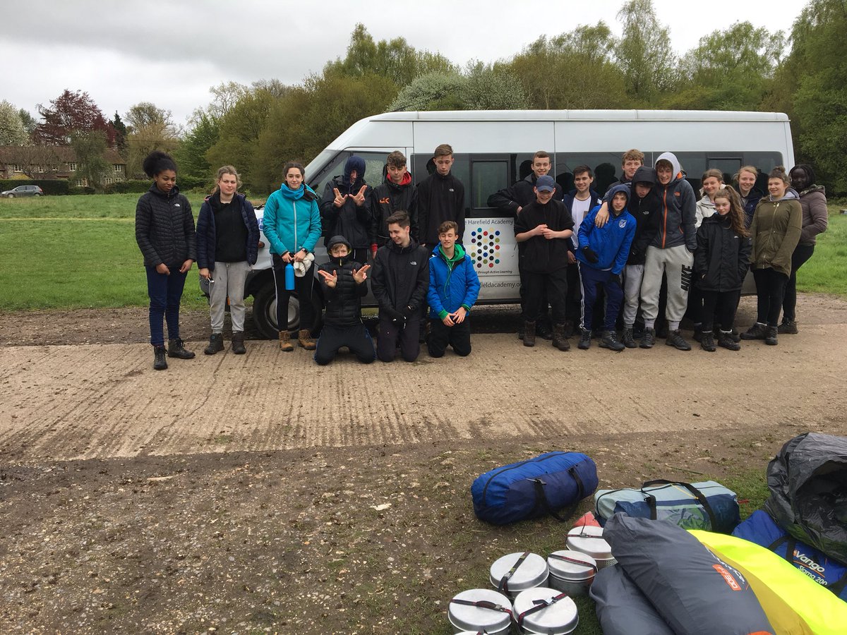 THA_Sport's tweet photo. BRONZE! Well done all on completing your #dukeofedinburgh.
Parents, ETA at Harefield 14:45 https://t.co/iERRDqEBHR