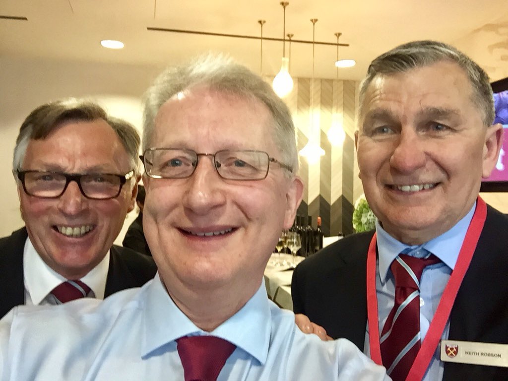 Peter4tax's tweet photo. Always a pleasure to meet @WestHamUtd ‘s #AlanTaylor and #KeithRobson in the #BM6 lounge ahead of #WHUMCI 2018 https://t.co/EqkBCItexL