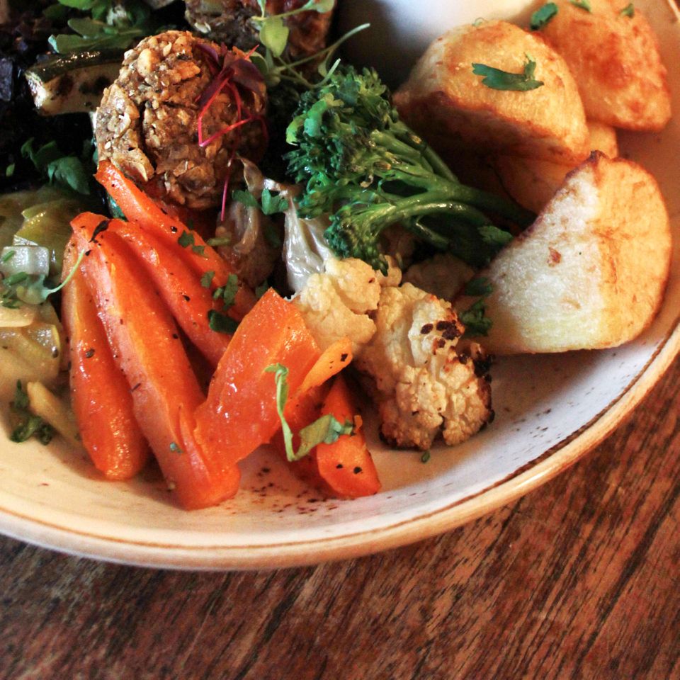 Who wishes it was Sunday every day so they could tuck in to this? #roast