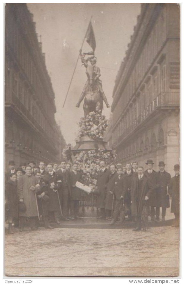 30)C’est pas neuf, les ligues d’extrême droite manifestaient le 1er mai dans les années 20 et 30Généralement autour de la statue de Jeanne d’arc près du Louvre à Paris.Et on a vu le rapt vichyste sur la date