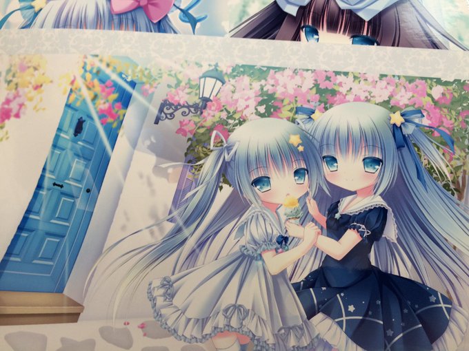 コミ1の追加の頒布物です〜
光沢紙A4イラストシート  全2種  各100円  ほんの少ししか刷ってないので1人1種類につき1枚まで
チラッと写ってる2枚目の全体は当日会場にて! 