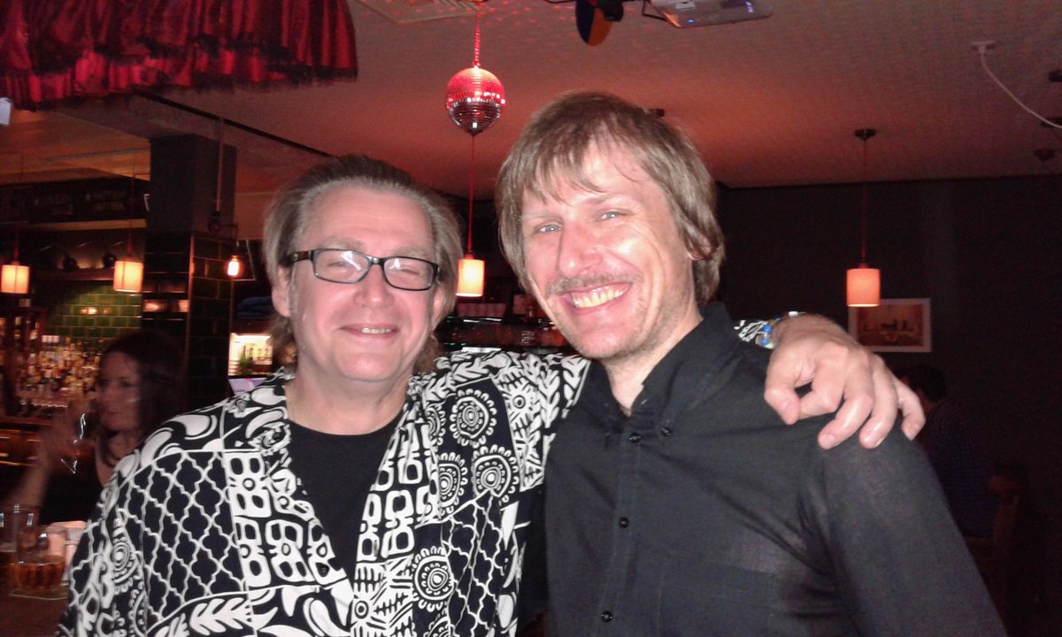 Portob_Express's tweet photo. RedirAction Sixties Club @BrickmakersWien . A couple of pics before we all got drunk with the 30 different kinds of beer they have :-) https://t.co/gK2TJ5F60o