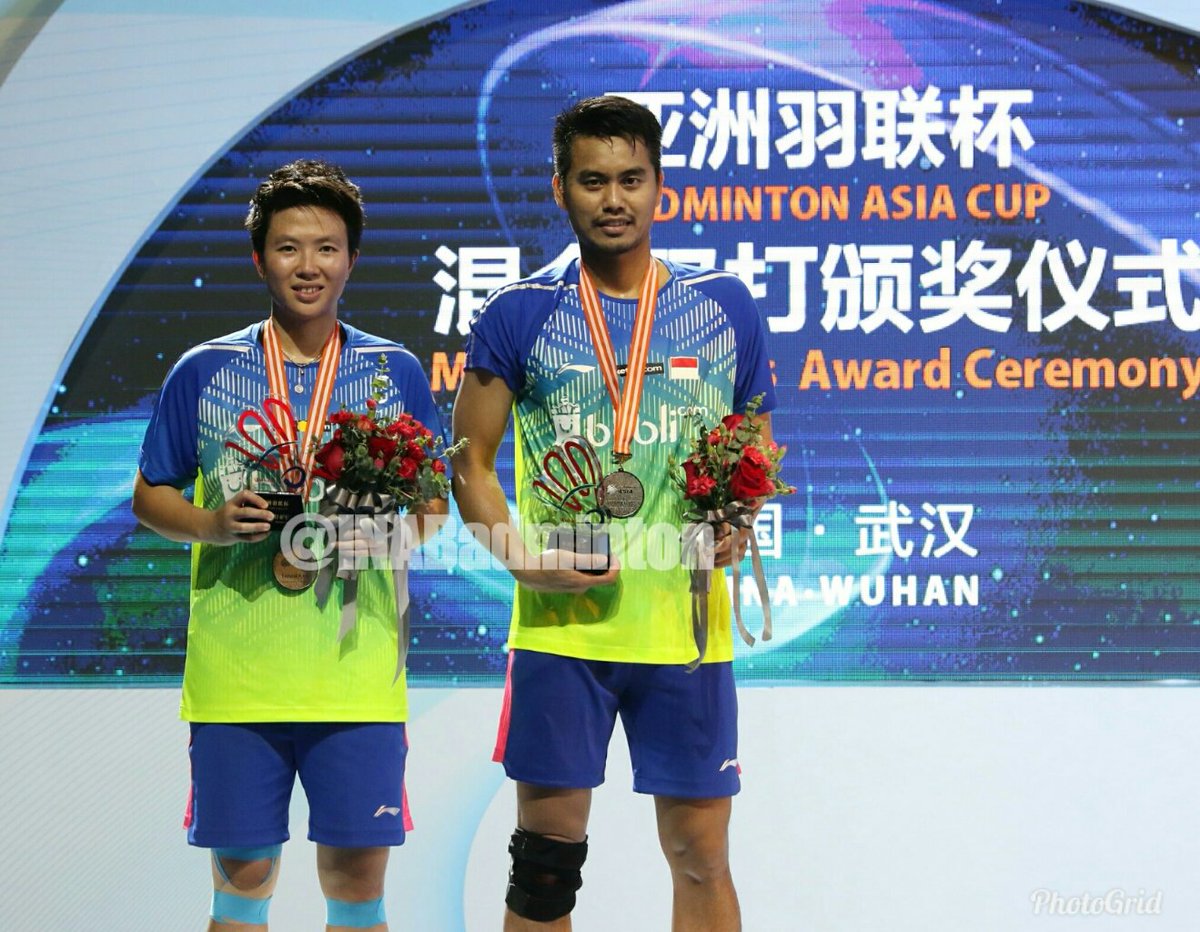 INABadminton's tweet photo. Walau hanya menjadi runner up di Kejuaraan Asia 2018 ini, Tontowi Ahmad/Liliyana Natsir sudah memastikan diri sebagai pasangan ganda campuran nomor satu dunia pekan depan.

Ini adalah kali pertama mereka menduduki tahta tersebut sejak pertama kali berpasangan.

#BAC2018 https://t.co/iggV1ILsxQ