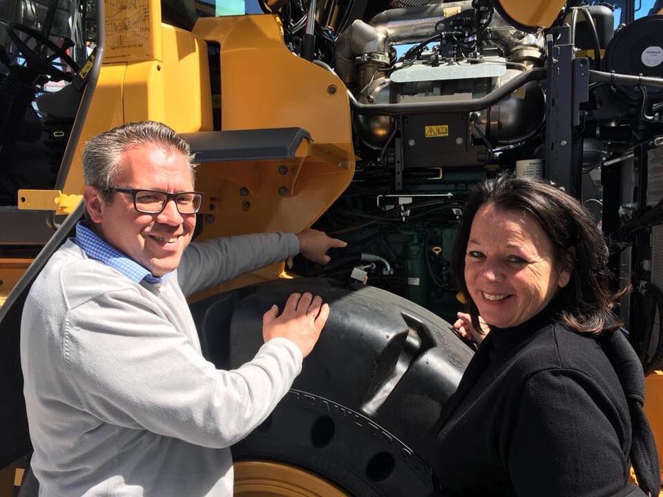 Dagje #INTERMAT Paris. Nieuwste technieken &amp; machines gaan spotten voor de #wegenbouw. Opvallend veel #elektrische #machines werden gelanceerd. Nog een beetje in de kinderschoenen, ben benieuwd naar de evaluatie binnen een paar jaar...