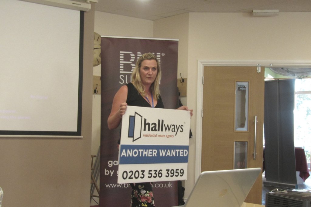 BNISurrey's tweet photo. We say @bnisutton #Business #Networking that #SpecificIsTerrific when it comes to asking for introductions. Jo's #60Secs was the best example of this with her request for #Propertyowners with 3 & 4 bedroom #Properties #ForSale. Her prop made the request memorable. DM to meet her https://t.co/G4Q9Wgyere