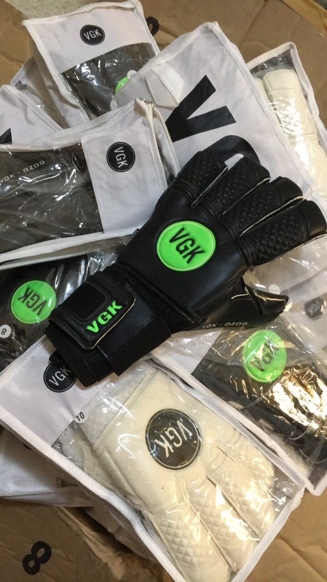 valdes_23's tweet photo. #vgk #vgkozog #vgkgloves #goalkeeper #latex #giga #grip #german #latex #top #quality #comfort #conference #performance #brand #followus #save #balls  #contact #grip #goalkeepergloves #portiere #arquero #goleiro #portero #torwart #gkunion #malta #gozo #ozog #follow https://t.co/VgNW4jr2bY