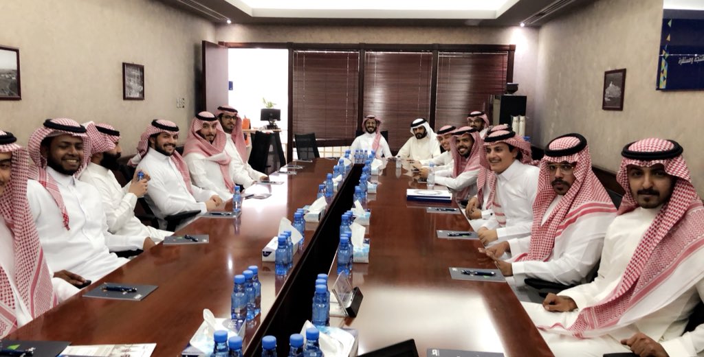 HR_Club_PMU's tweet photo. زيارة طلاب الـ HR Club لـ هدف ( صندوق تنمية الموارد البشرية ) ، نشكرهم على حسن الإستقبال و التعامل. 
و نشكر المسؤولين / علي الفايز و محمد العامودي على تعاونهم @HRDFNews #هدف #PMUer https://t.co/POnYzWtfPt
