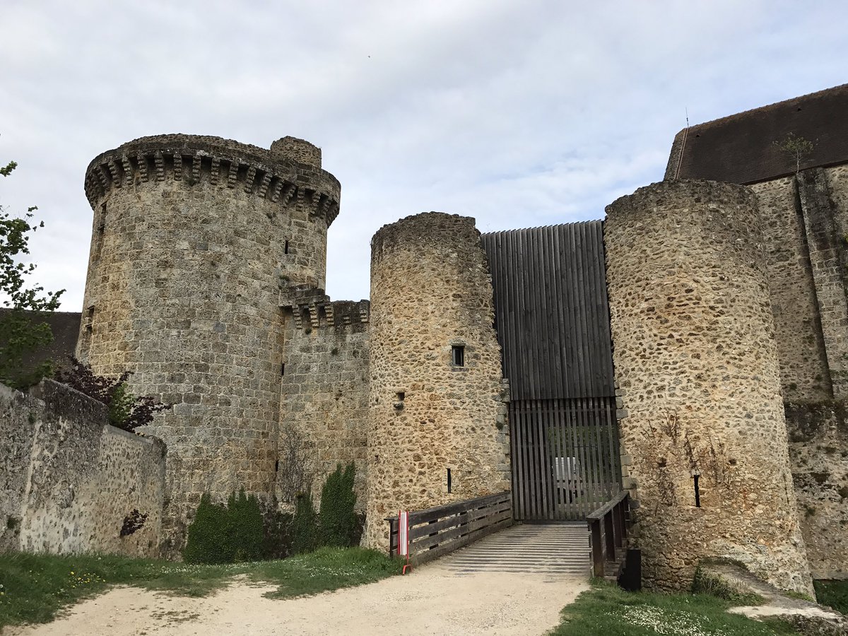 Découverte des Châteaux 🏰 en Vallée de Chevreuse 🌲 #randonnée #yvelines <a href="/pnrchevreuse/">PNR Chevreuse</a> 

28 km en 5h15