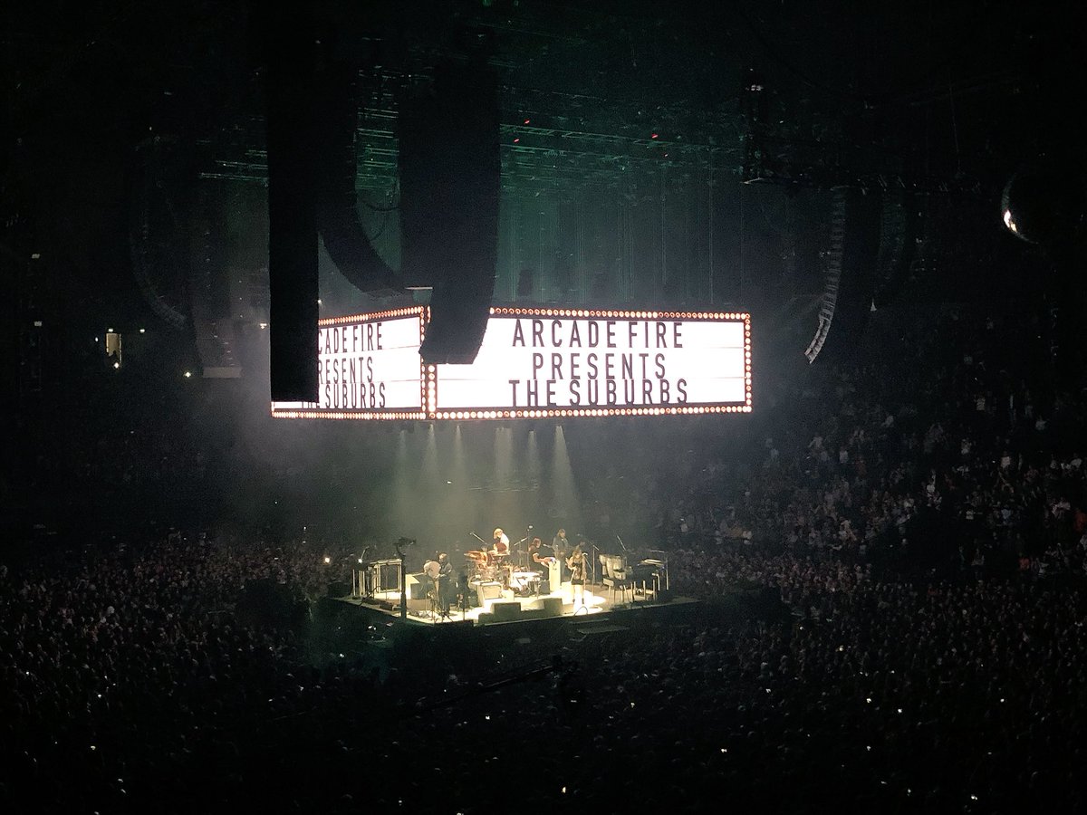 Alexandre_GLS's tweet photo. Hier soir, @arcadefire a enflammé l’@AccorH_Arena. 🔥 #ArcadeFire #EverythingNow #InfiniteContentTour https://t.co/PqbnGHgz3i