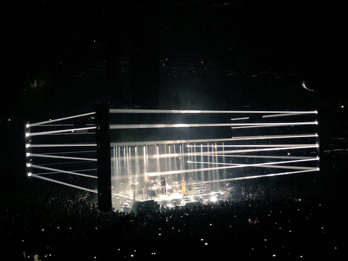 Alexandre_GLS's tweet photo. Hier soir, @arcadefire a enflammé l’@AccorH_Arena. 🔥 #ArcadeFire #EverythingNow #InfiniteContentTour https://t.co/PqbnGHgz3i