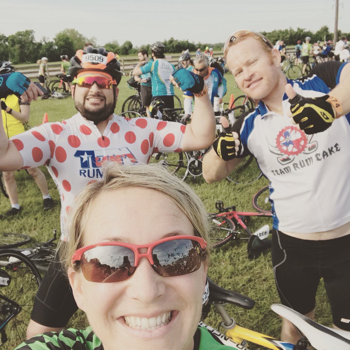 TeamRumCake's tweet photo. When the social media person is also riding, the account gets updated hours later. Here’s some pics of Day 1 MS150 Ride 2018! #sorry🤷‍♀️ #pieceofcake #austinbound #auntjudy #ms150 https://t.co/J4VuoheG4U