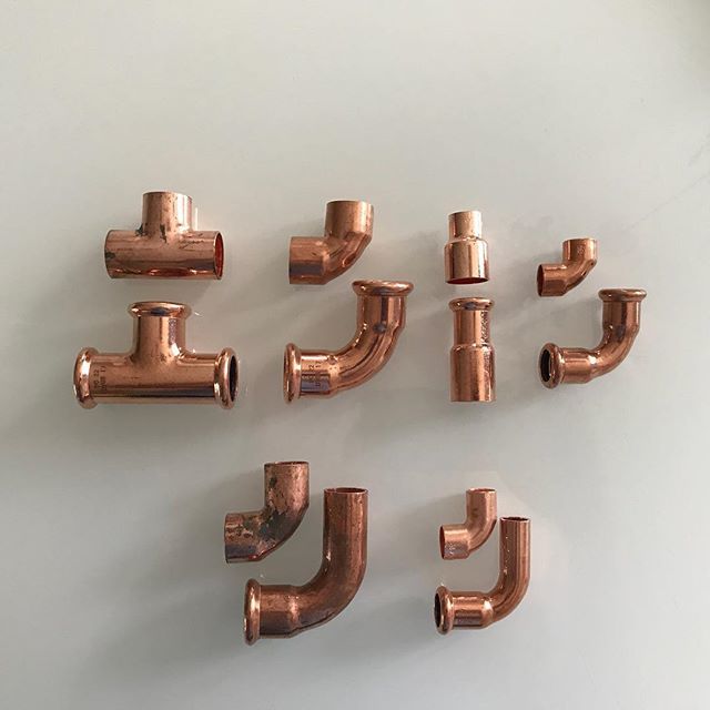 nickhughescom's tweet image. Endfeed vs Press fittings, Does size matter? unsure but may give it a go. More expensive to buy press but super quick to install so will save a lot of fitting time... #pressing #mpress #presstool #endfeed #novopress #Geberit #milwaukee #plumbing #heating… ift.tt/2KmeSVW