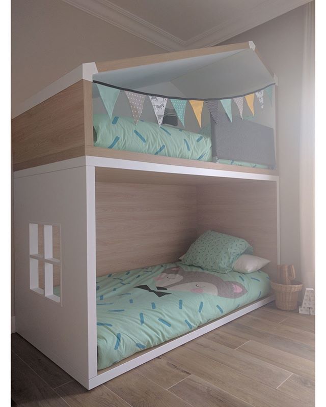 minimoi_'s tweet photo. Buenos días!😁 Acabamos la semana con esta pasada de litera con forma de casita de estilo nórdico😋 Es ideal para habitaciones compartidas con poco espacio porque aparte de tener un diseño tan chulo con forma de casita y ventanita incluida, puedes pers… https://t.co/0uN3bAwWO4 https://t.co/XCOVBpbpxE