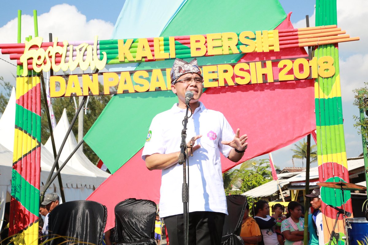 PakdeTree tweet media