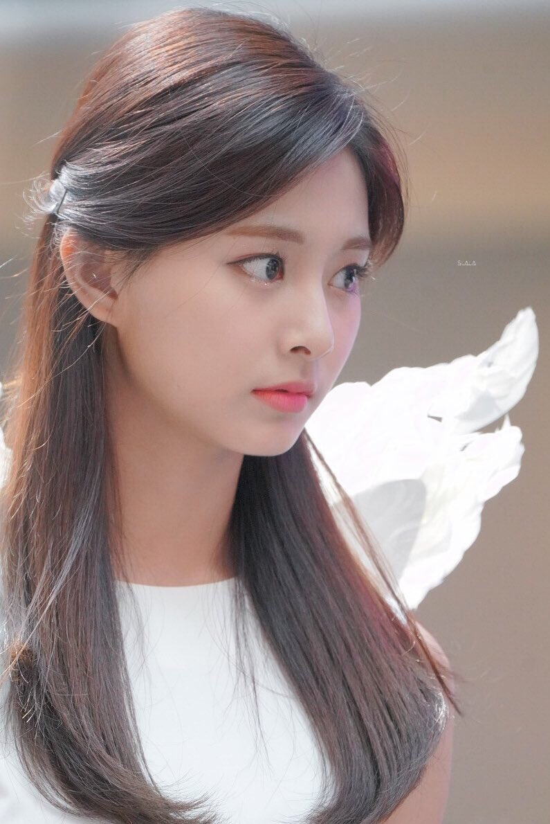 Db8YK2fVAAI5oz0.jpg:orig