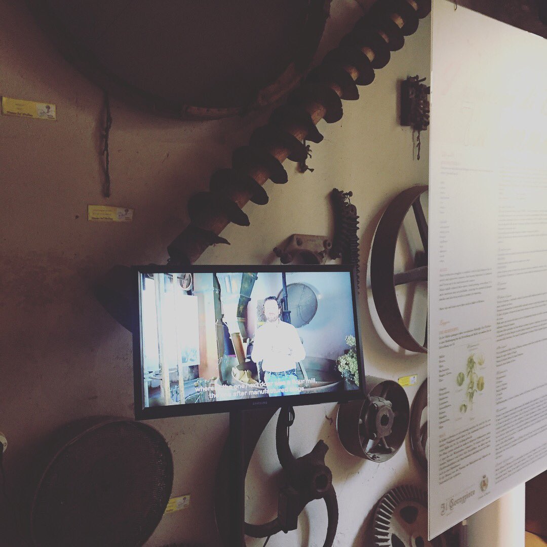 Ilcorazziereh's tweet photo. Mulino di Baggero con video didattico della storia dei Mulini! Volete conoscere le nostre tradizioni venite a trovarci #Baggero #Merone #inLombardia https://t.co/lRSd4tExhr