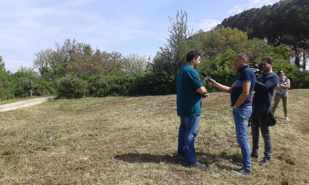 Backstage intervista di <a href="/TgrRaiToscana/">Tgr Rai Toscana</a> a Maurizio Amoroso di <a href="/EGameApps/">EGameApps</a> mentre sono in corso le riprese del trailer video per progetto #MiRasna dedicato agli #Etruschi! In diretta da parco archeologico di Baratti e Populonia!  <a href="/parchivalcornia/">Parchi Val di Cornia</a> 
#MuseumWeek #differenceMW