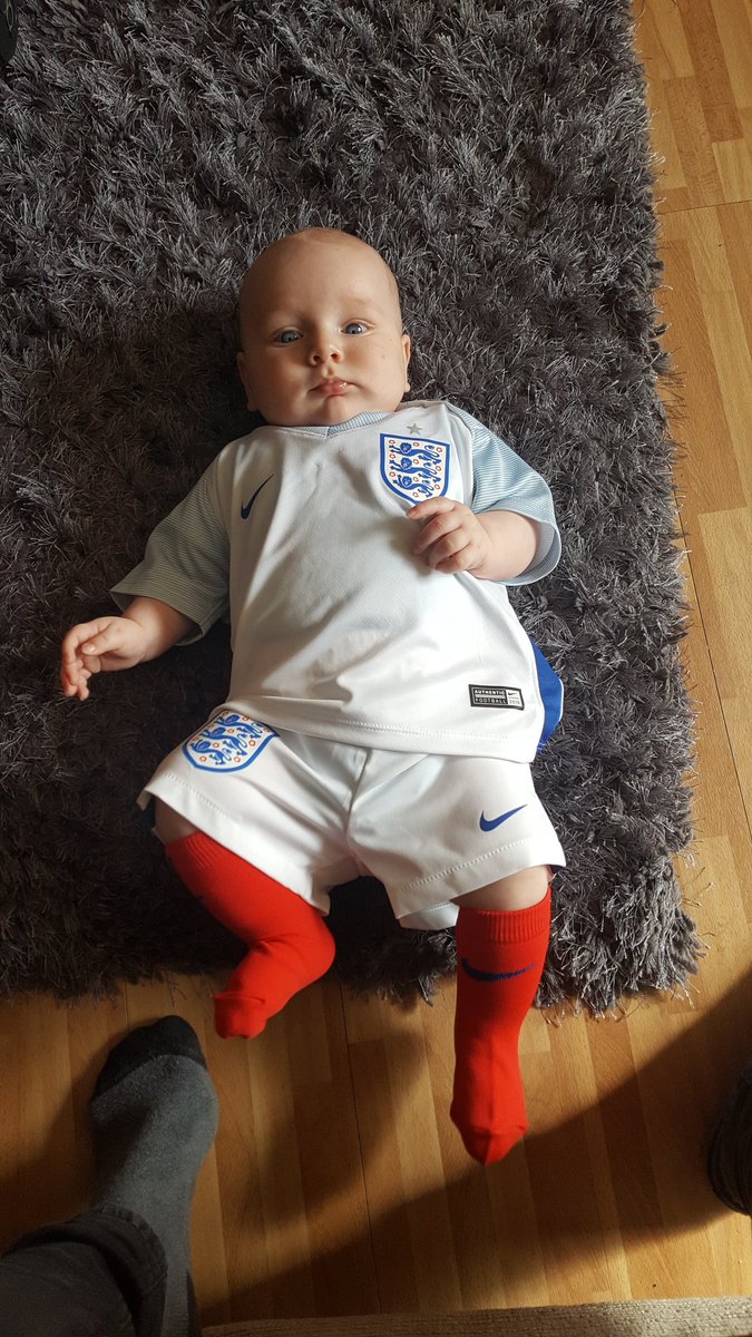 CasburnLeigh's tweet image. #england #worldcup #3lionsonashirt #babyboy