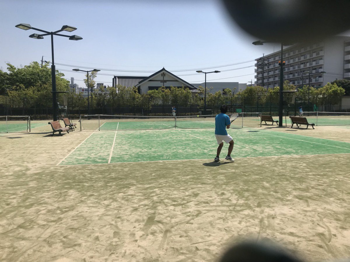 tanappu0812's tweet photo. 硬式テニスを共に始めて１年。
ついに対戦することができました
結果は6ｰ7で負けました。
対戦してみるとあおとの戦法は少し苦手笑 でもダブルスは6ｰ4で
勝った
また次は午前中に再戦することを約束しました笑
また戦おう https://t.co/09naz4PJqT