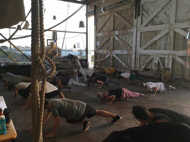 JShedWA's tweet image. Same space, different vibe throughout the light going through big glass windows.
6pm with Capoeira Monday tomorrow #jdance #capoeira #perthcapoeira ift.tt/2r8ZvIc