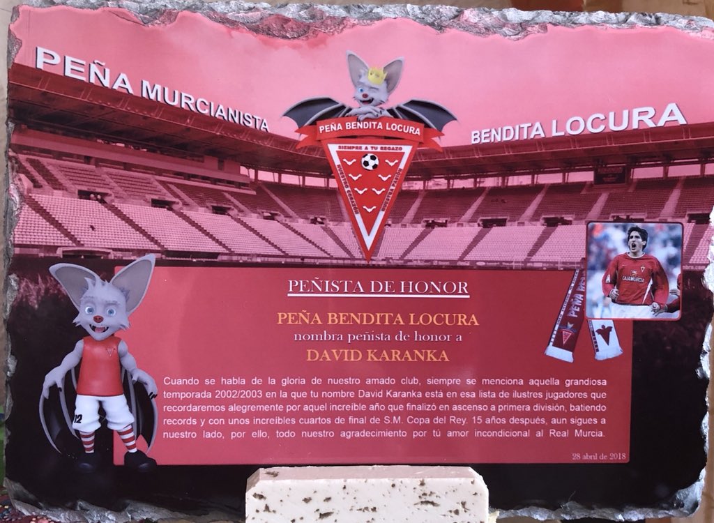 Agradecer la invitación y el trato recibido a la <a href="/P_BenditaLocura/">Peña Bendita Locura</a> a la cena de ayer donde pasamos una noche muy agradable rodeado de peñistas y aficionados murcianistas. Felicidades por vuestro primer aniversario que seguro que serán muchos más
