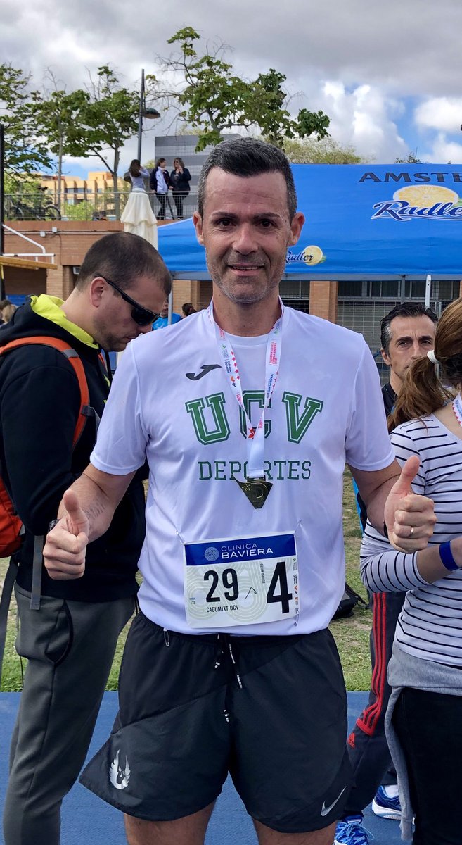 Guillamo4Ever's tweet photo. Hoy hemos representado a la @UCV_es en la EKIDEN VALENCIA 18... Muchas gracias al @safd_ucv por estar pendiente de nosotros #ucvrunners #deporte #compañeros #somosucv https://t.co/d73BooAP9e
