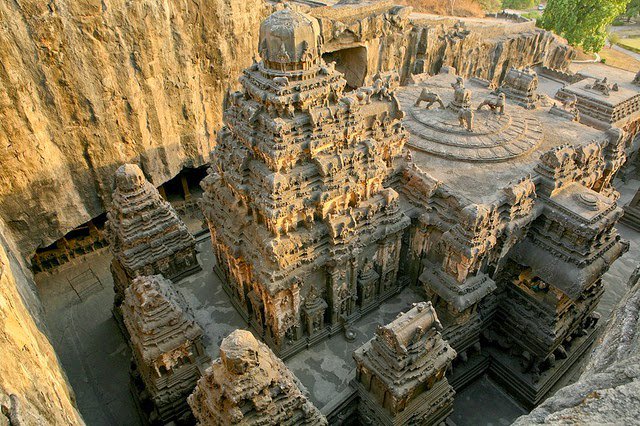 1) ...It is an engineering marvel as its construction would have been possible only by a vertical excavation method ! Just imagine : Carvers started at the top of the rock & excavated downwards with no modern tools  #KailasaTemple