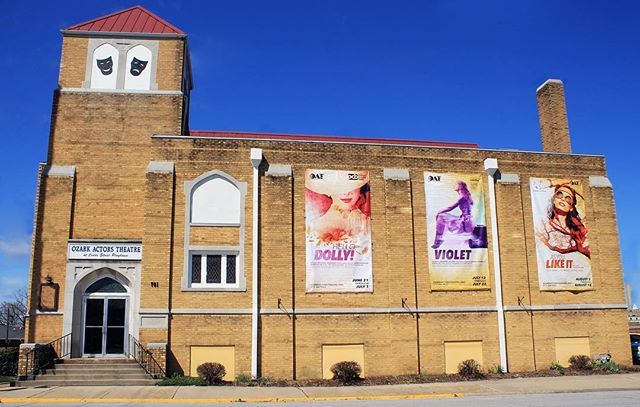 OzarkActorsThea's tweet photo. On to the next... #seasonofstrongwomen
Individual tickets on sale May 1!
#HelloDollyRolla #OATHelloDolly #HelloDolly #VioletRolla #OATViolet #Violet #AsYouLikeItRolla #oatasyoulikeit #musicals #musicaltheatre #musicaltheater #missouri #missouriarts #mi… https://t.co/NoLyttUdf9 https://t.co/vXpTClFiMQ