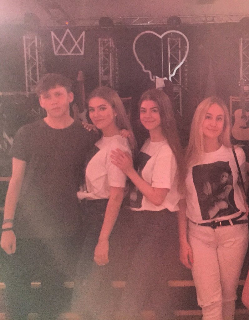 irremplacableee's tweet photo. @kwiatkowskioff Jutro Drezdenko, widzimy się ❤️ https://t.co/cIm763BCcQ