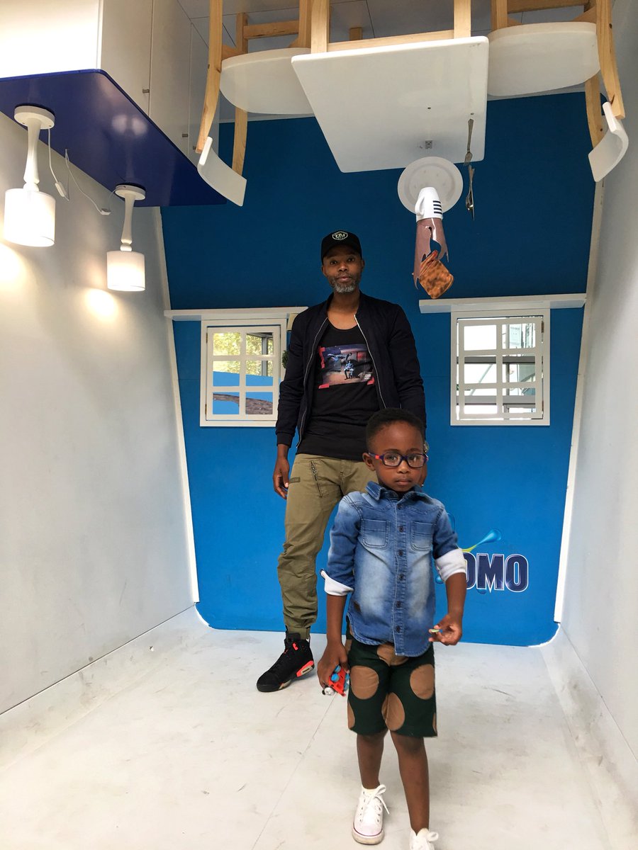 ThapeloMokoena's tweet photo. Having the time of our lives here at the @OMOSouthAfrica Gallery of Stains. Come and have some colorful fun with Us. Today we #WashLessLiveMore 🎨🖤✊🏾 https://t.co/LVod1Gcf48