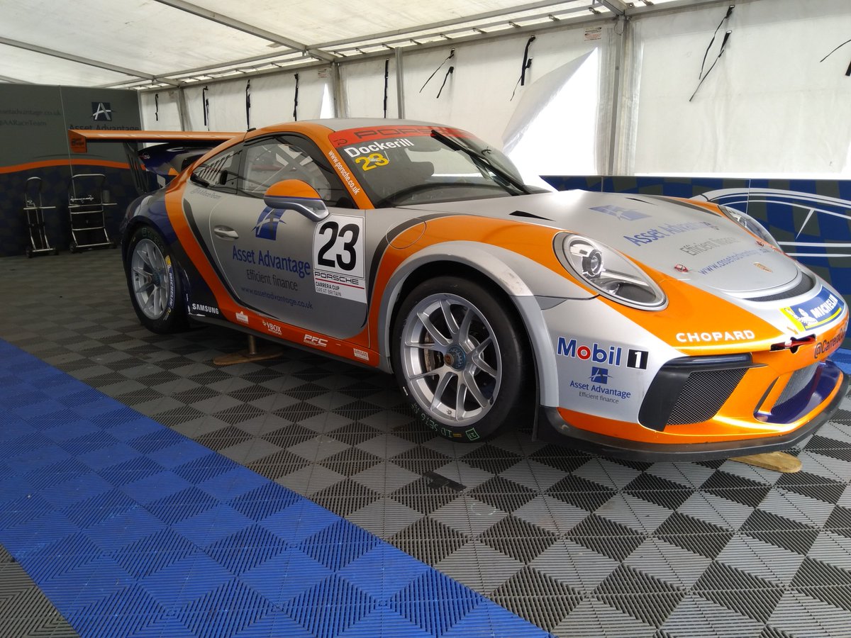AARaceTeam tweet media