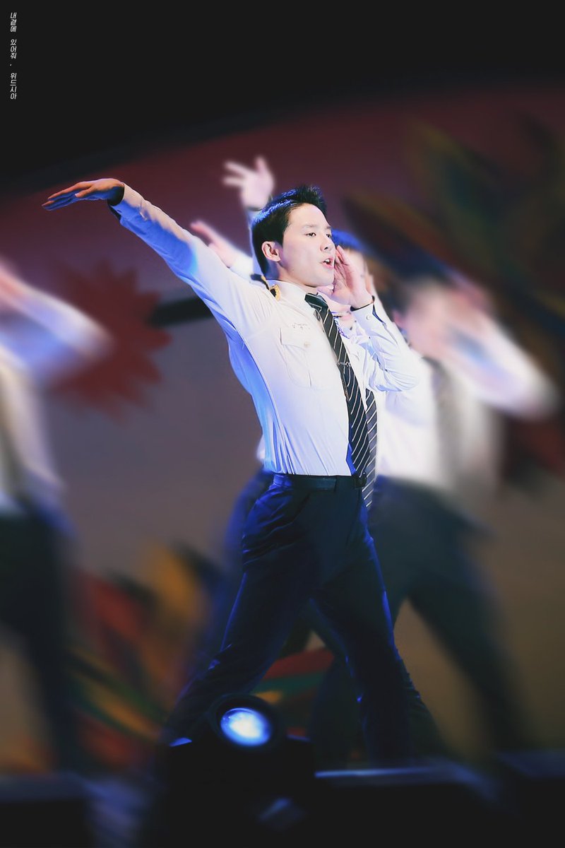 _WithXIA's tweet photo. [PHOTO]  180428 고양국제꽃박람회 #김준수 #XIA #시아준수  https://t.co/6yZRZdba7O 타란 만세 o(๑◕‿‿◕๑)o~♪ https://t.co/5zkiFfVhQy