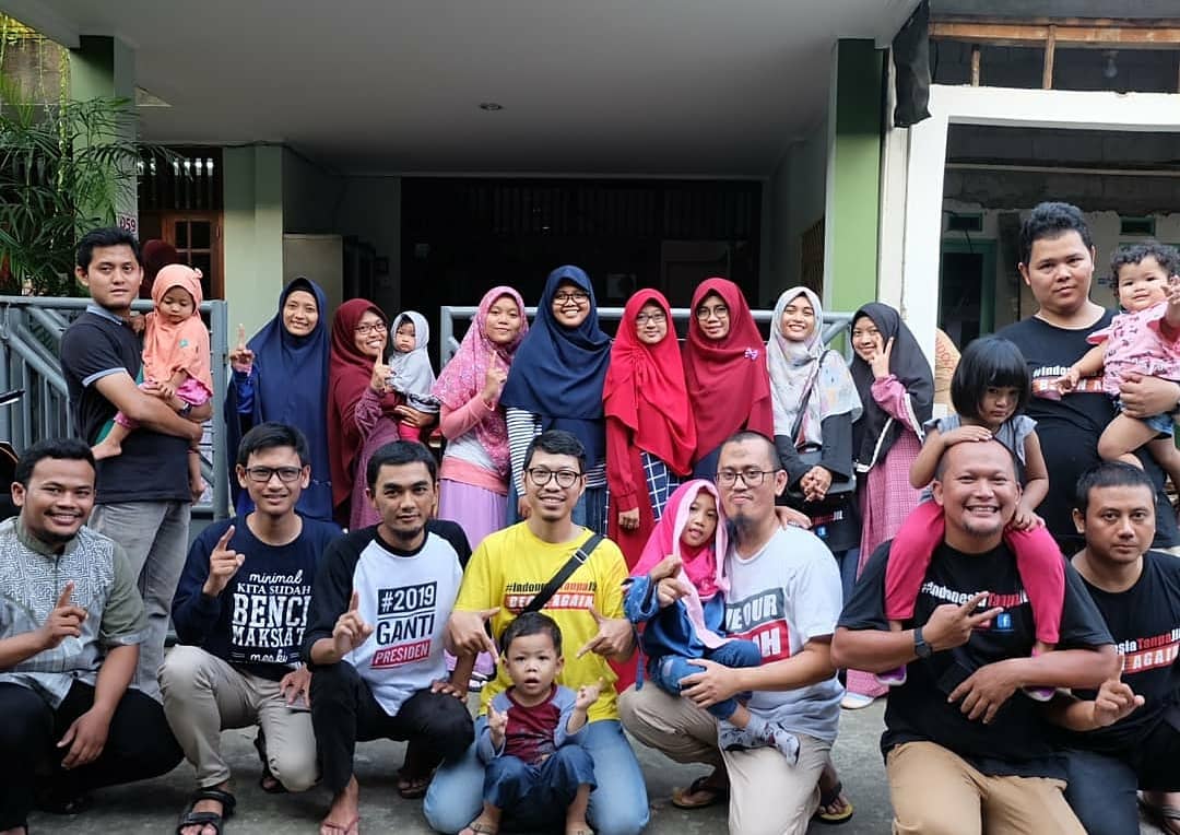 Semoga pundak antum selalu dikuatkan dalam mengemban amanah dan ITJ Bekasi diberi kemudahan dalam menjalankan setiap agenda-agenda yg ciamik untuk melawan pemikiran Sepilis 😎☝️

 #indonesiatanpajil #itjbekasi #itjbeginagain