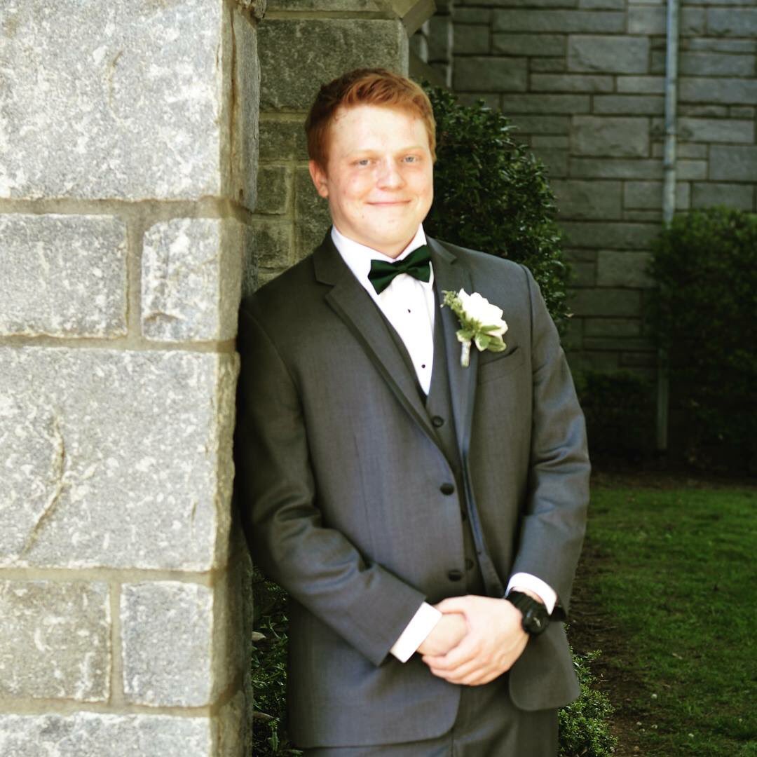 FoardTigersFB's tweet photo. Congratulations to the 2018 Prom King Matthew Greenwood! #SackLunch https://t.co/PxrqJf6zO5