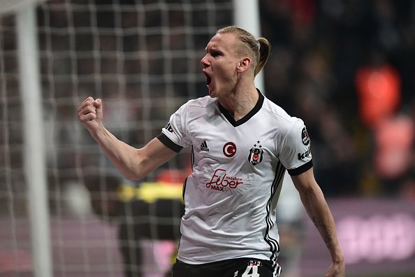 Bugün Domagoj Vida\n n do um günü!

Happy birthday Domagoj Vida! 