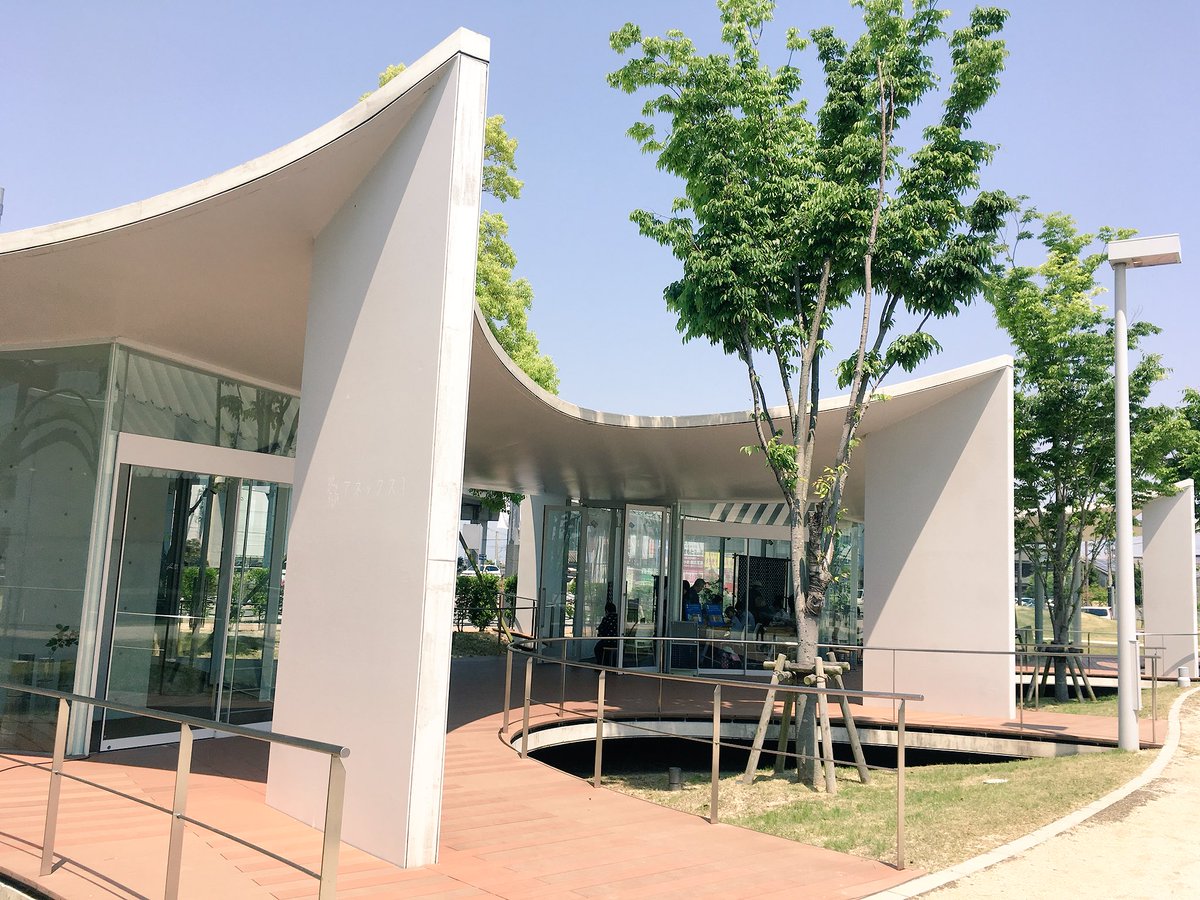 outitukuru's tweet photo. 想像してたよりずっと小さな建物だった。 https://t.co/8YzRsXd0PC