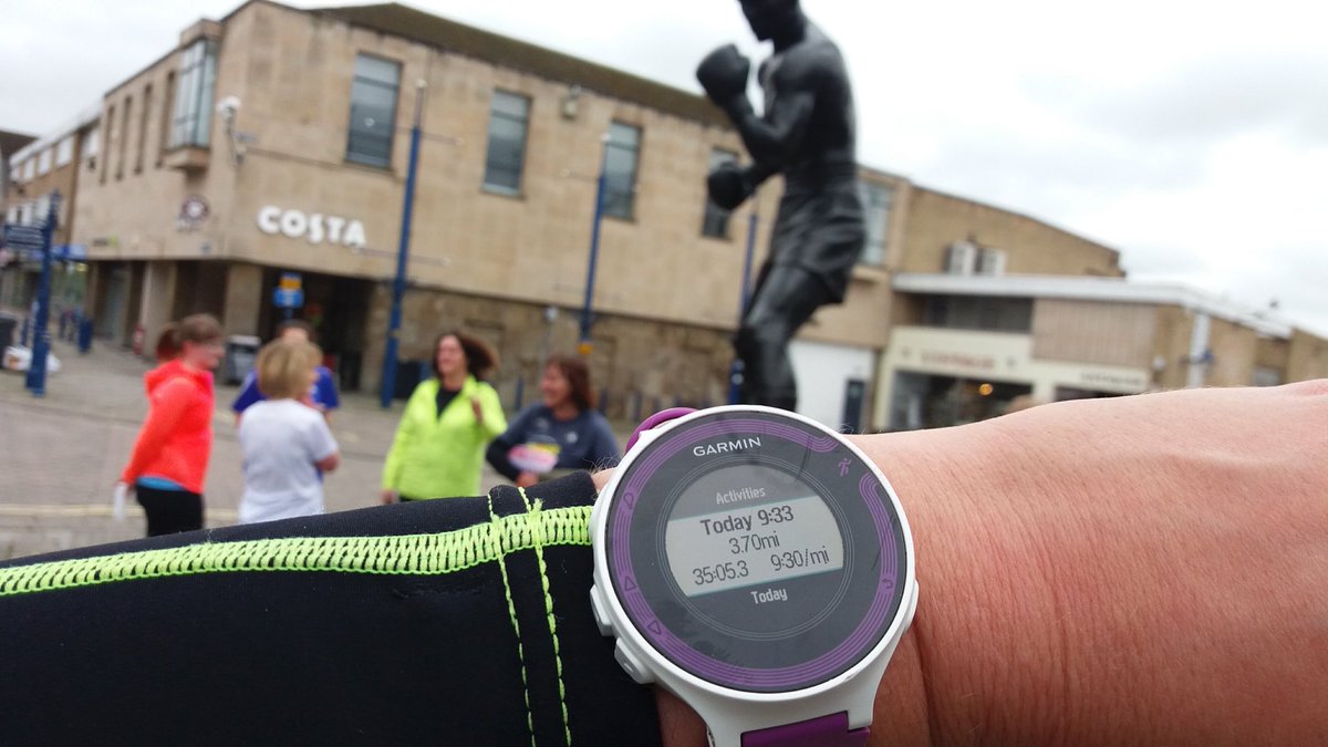 RunWarwick's tweet image. Today we dedicated a 3.7 mile run in memory of Matt Campbell who tragically lost his life last weekend in the London Marathon. It’s so wonderfully typical to see running communities all come together in support @Brathay 
Sending love to family and friends of #MattCampbell