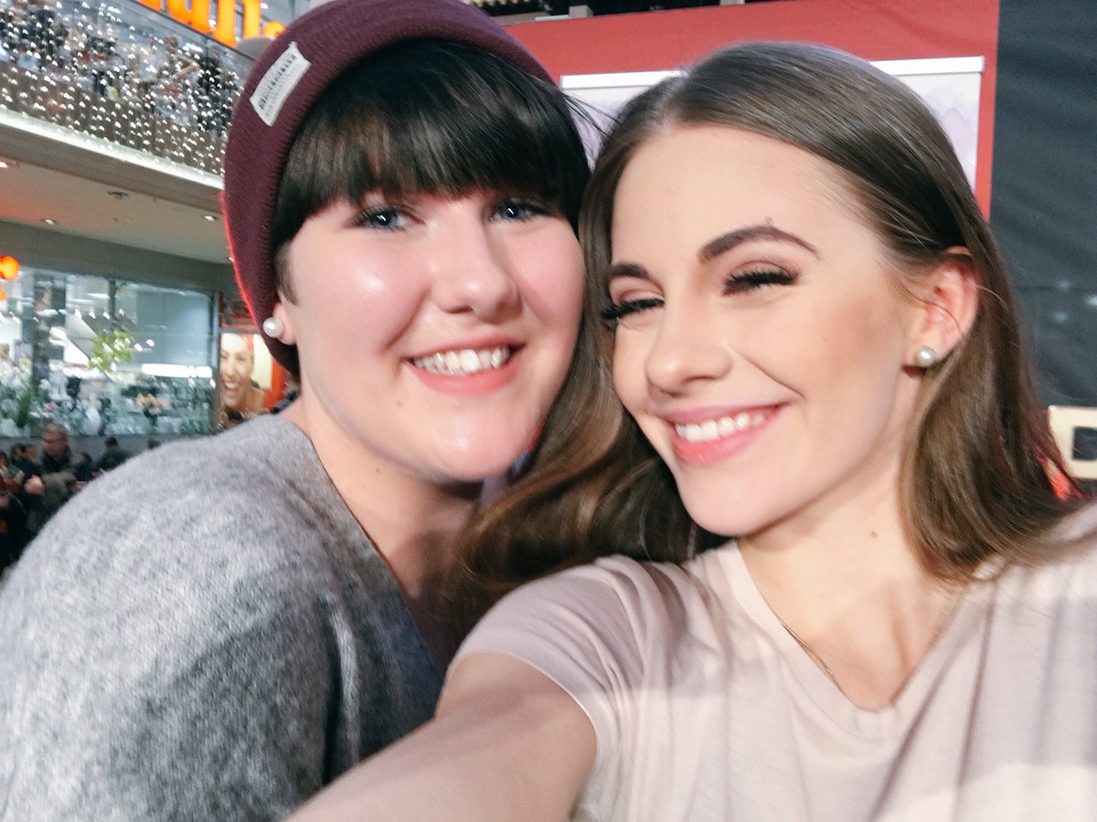 Lana ☁️ tweet media