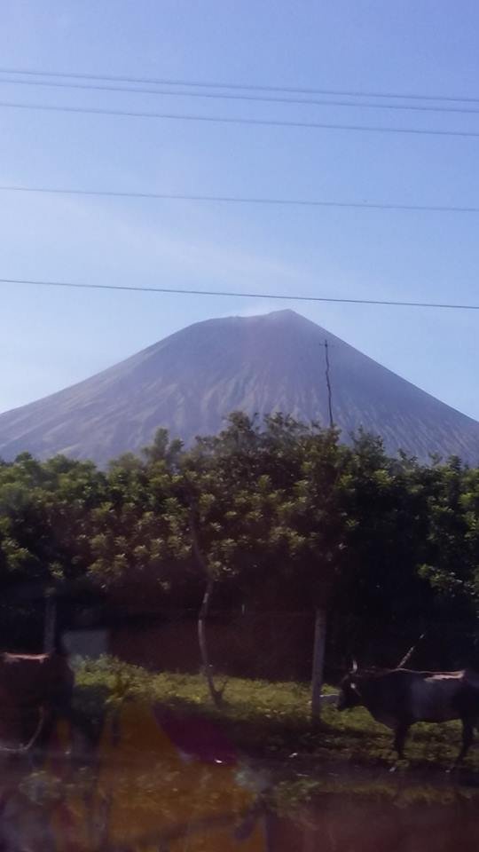 Rlopez08_'s tweet photo. CUANDO TOCA VIAJAR Y VER LA MAJESTUOSIDAD Y HERMOSURA DE TU PAÍS!!! #DOMINGODEVIAJE 😍🤩 https://t.co/NkcRLw5ET3