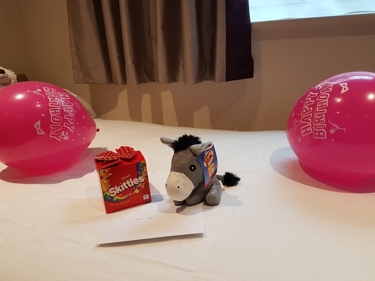 #PIWOW Birthday surprise for one of our junior guests <a href="/LeicNW_PI/">Leic North West PI</a> ..she loved it 😁 <a href="/wanny_8/">Mark Wanless</a> <a href="/hinsonyates47/">Tony Hinson Yates</a> <a href="/placemadebyyou/">A Place Made By You</a>