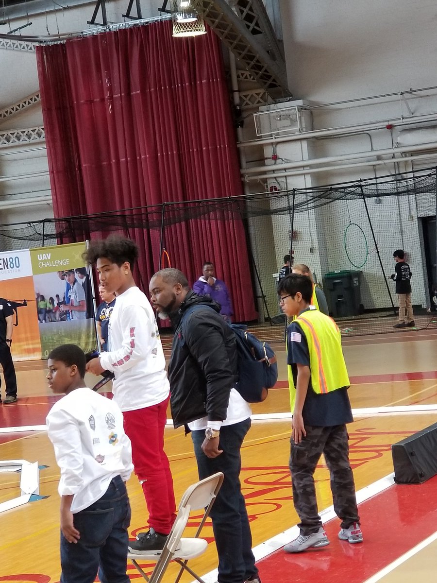 DrCarla_1's tweet photo. Thanks to Mr. Radcliff for coaching and helping out our driver today. These pictures are from the 30 minute endurance race. #WeRTen80 @RichlandOne @AMSKnightRiderz @fortitude96 https://t.co/3oDTeGe6ec