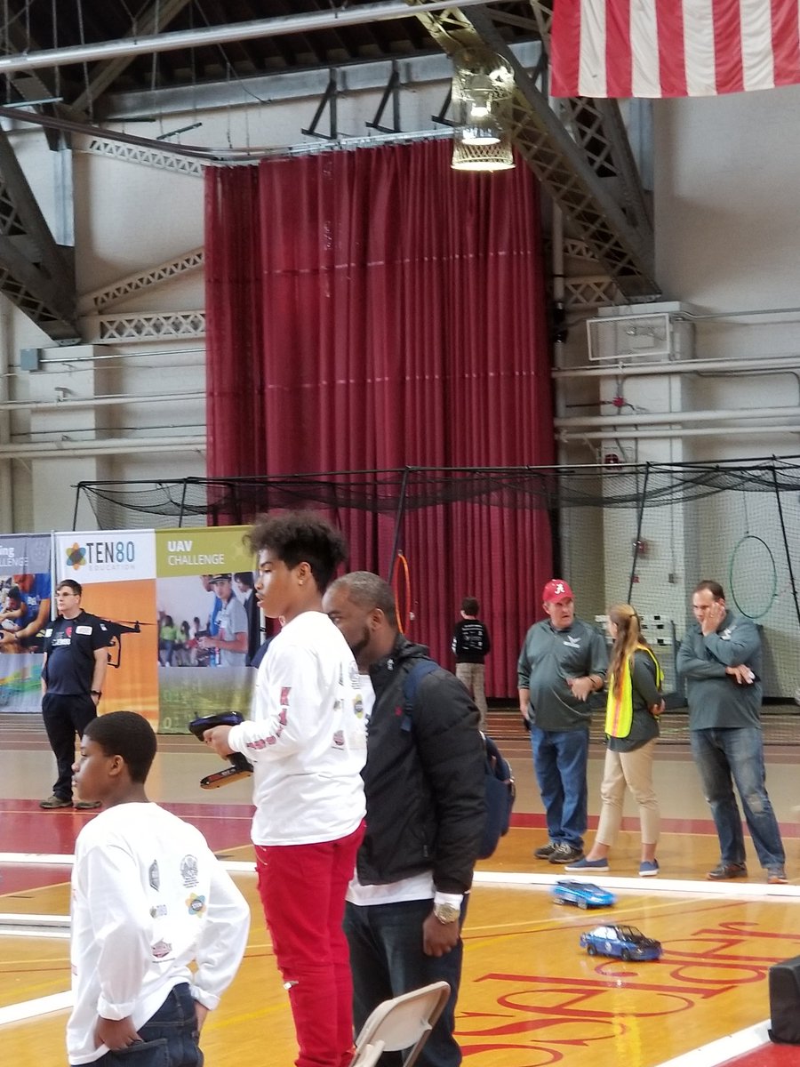 DrCarla_1's tweet photo. Thanks to Mr. Radcliff for coaching and helping out our driver today. These pictures are from the 30 minute endurance race. #WeRTen80 @RichlandOne @AMSKnightRiderz @fortitude96 https://t.co/3oDTeGe6ec