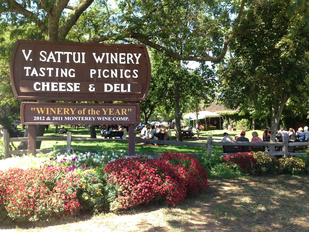 V. Sattui Winery on Twitter "Spring and picnics go handinhand, and