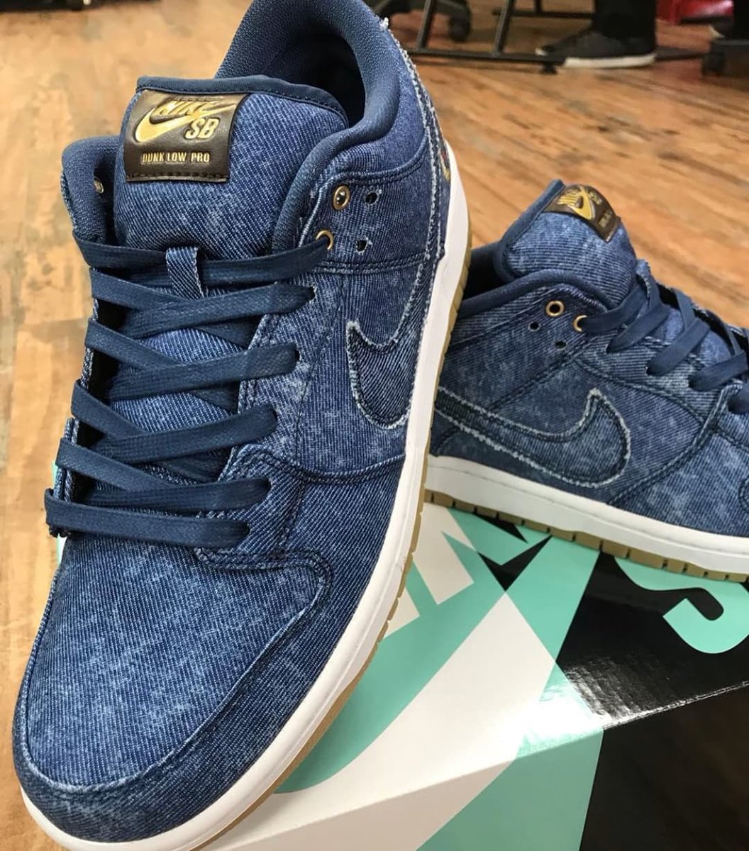 nike sb dunk low biggie