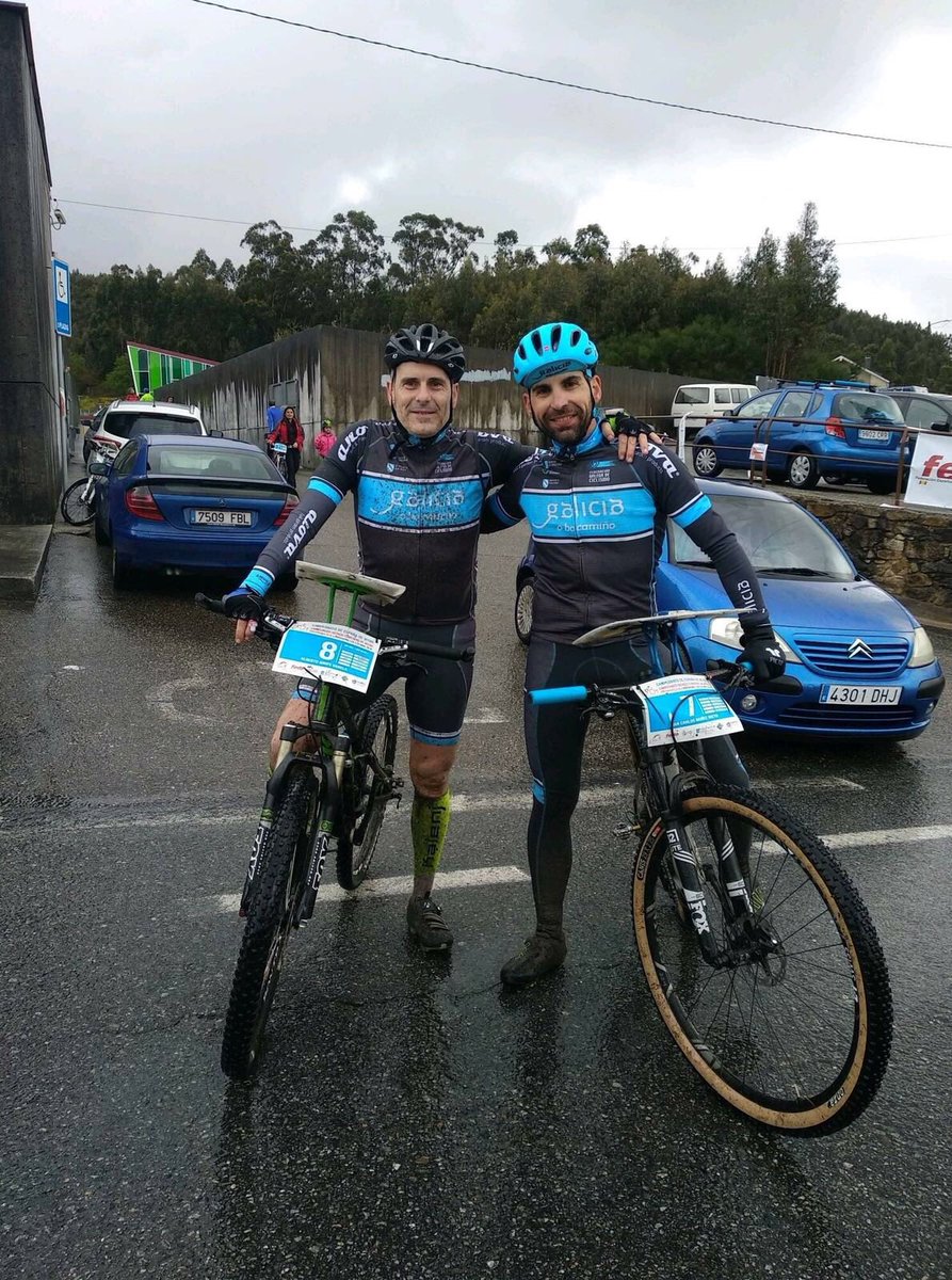 fedo_org's tweet photo. 🚵🏽Esta mañana el presidente de la Federación Gallega de Ciclismo @F_Gal_Ciclismo pudo disfrutar de la prueba de distancia media del Campeonato de España de MTBO junto al presidente de la FEGADO.

¡Vaya experiencia para acercar ambos deportes! 

@CEmtbo2018 #CEMTBO https://t.co/jYSkVnONDi